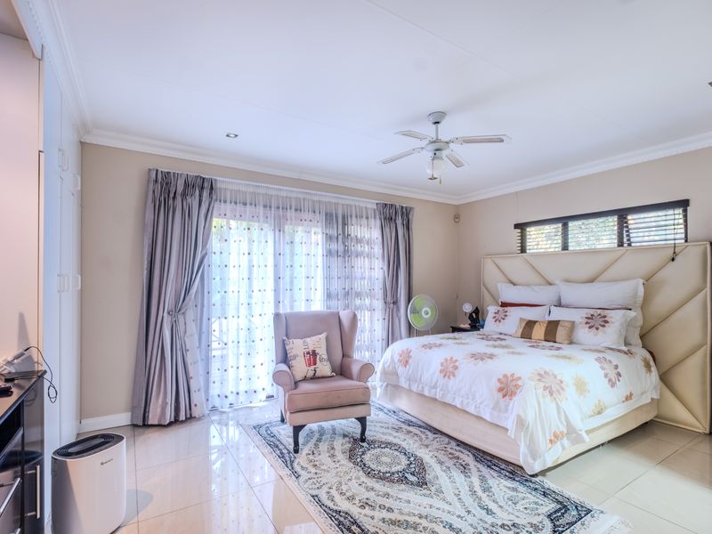 Priced to sell-  house  with flatlet and pool - Photo 10