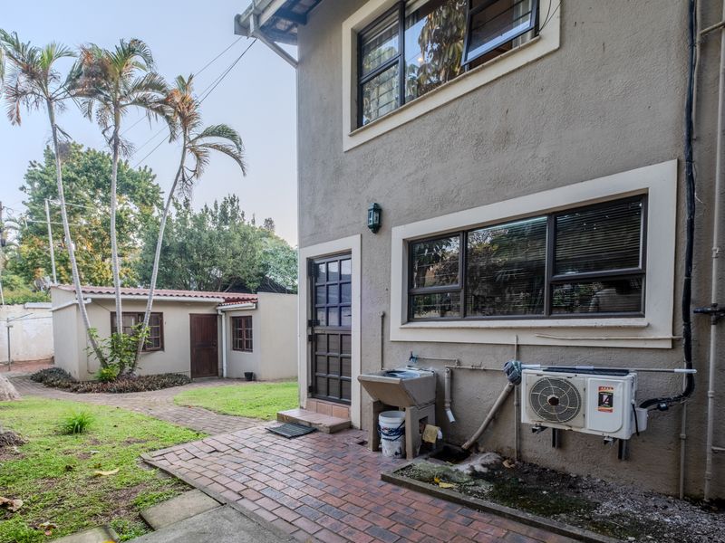 Priced to sell-  house  with flatlet and pool - Photo 9