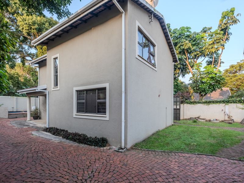 Priced to sell-  house  with flatlet and pool - Photo 7