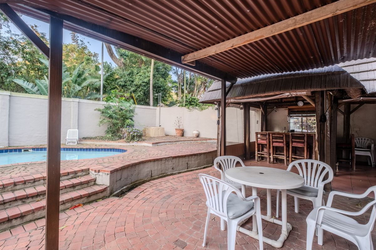 Priced to sell-  house  with flatlet and pool - Photo 5