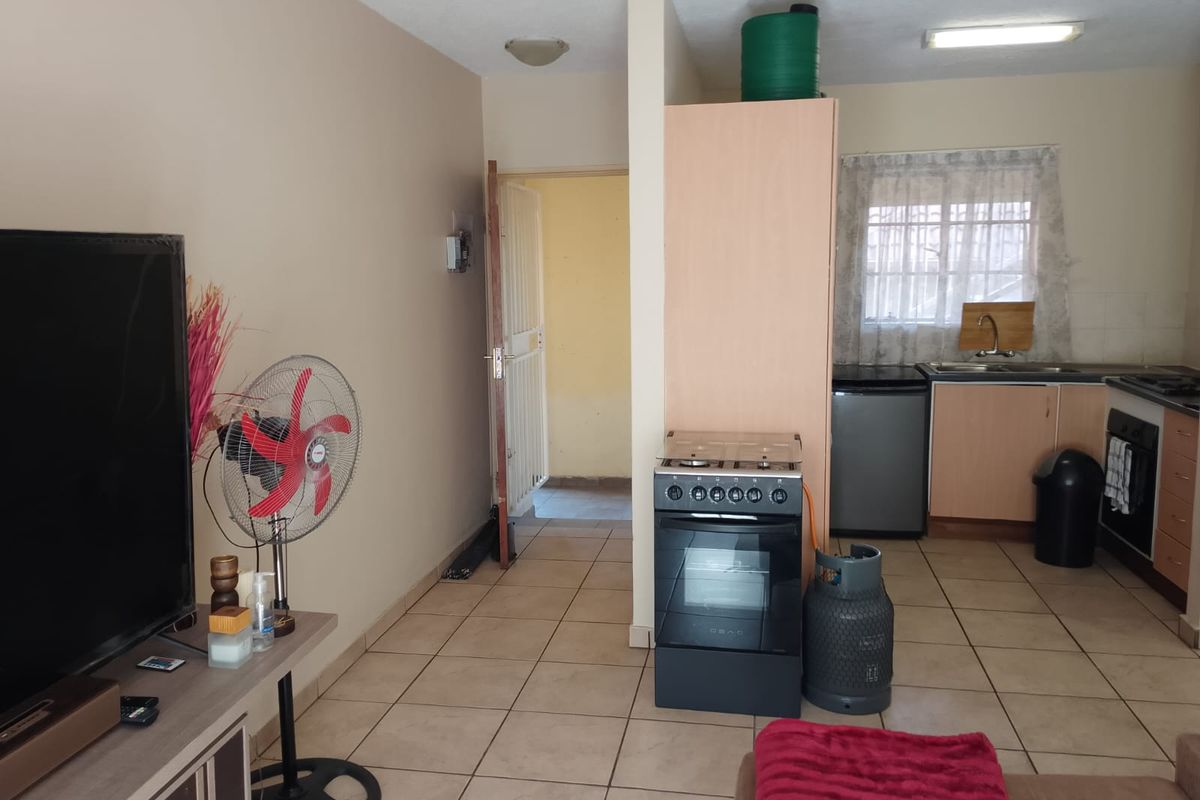 Beautiful one bedroom ground Apartment conveniently located in Cosmos view, Kosmosdal. - Photo 2