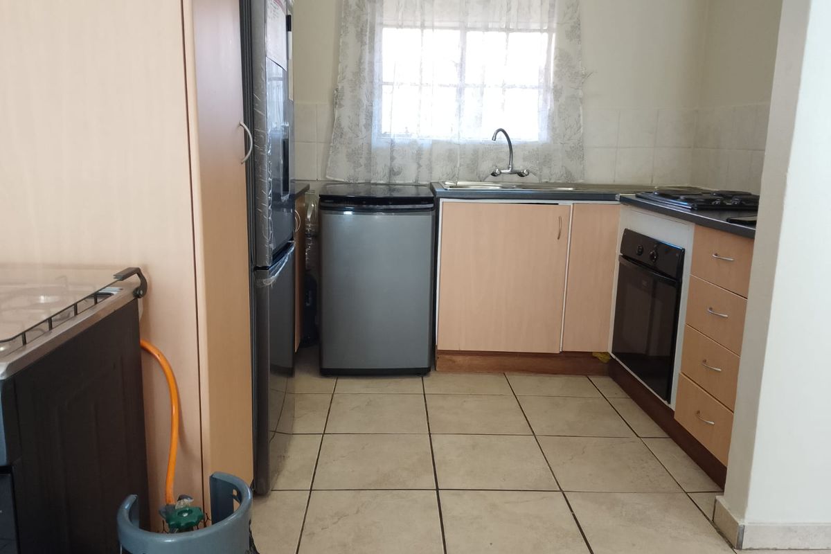 Beautiful one bedroom ground Apartment conveniently located in Cosmos view, Kosmosdal. - Photo 4