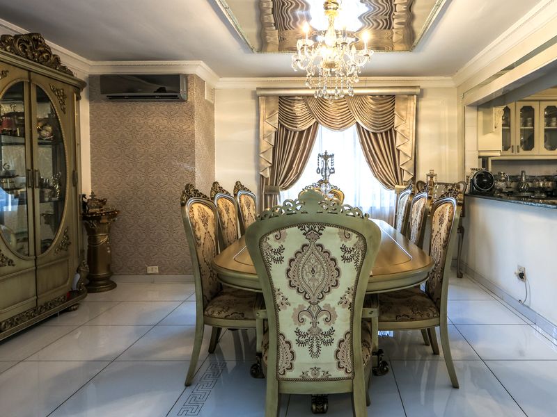 Stunning 4 Bedroom Family Home - Photo 9