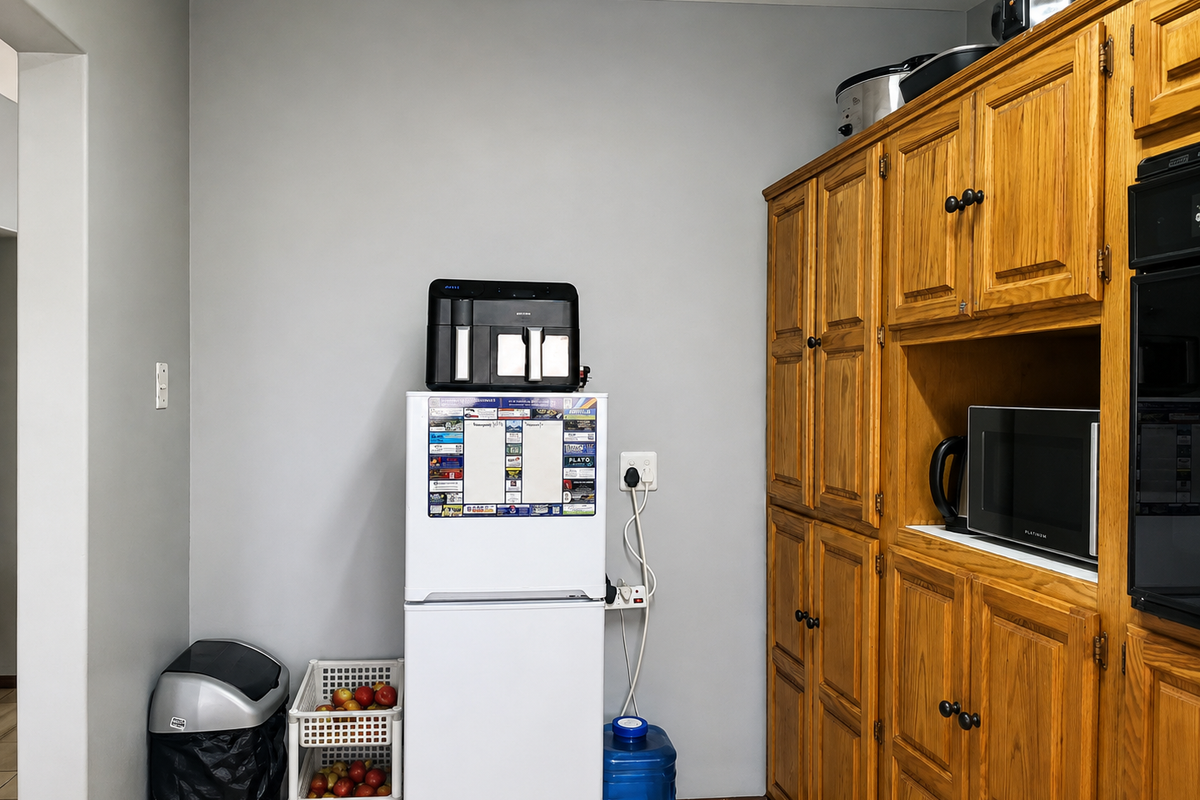 Spacious Ground-Floor Apartment with Private Garden in Potchefstroom Central - Photo 3