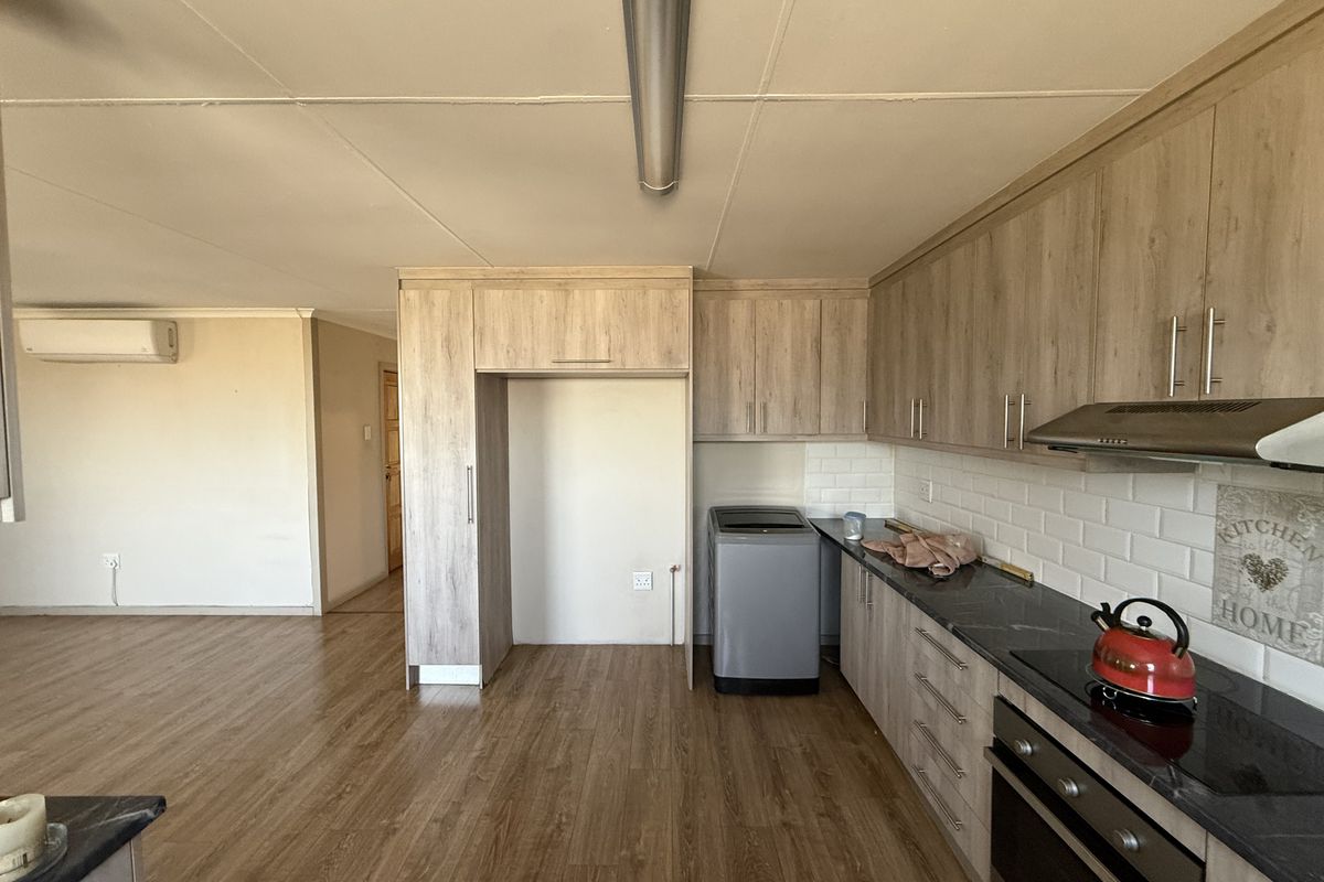 Flat Rental Monthly In Germiston - Photo 5