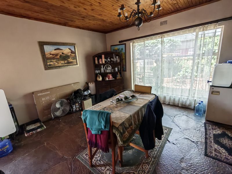Space for the Family Plus Income Potential in Dorandia - Photo 6
