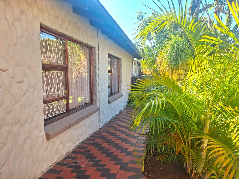 Exquisite Home For Sale! - Photo 3