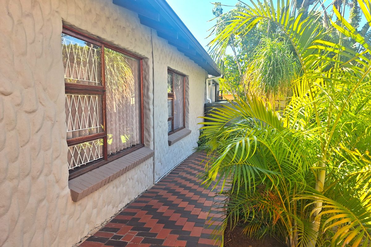 Exquisite Home For Sale! - Photo 3