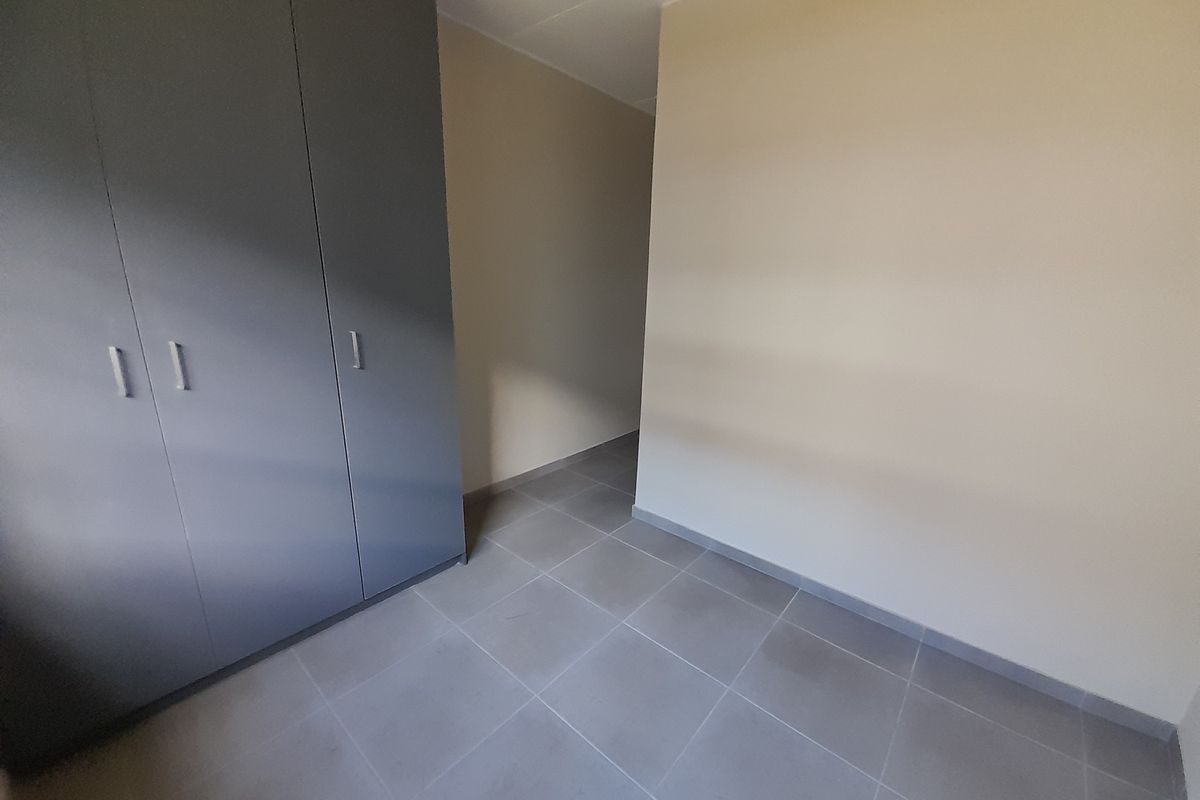 Modern 2 Bed, 2 Bath Apartment with Full Appliance Package – Waterfall Ridge (3rd Floor) - Photo 4