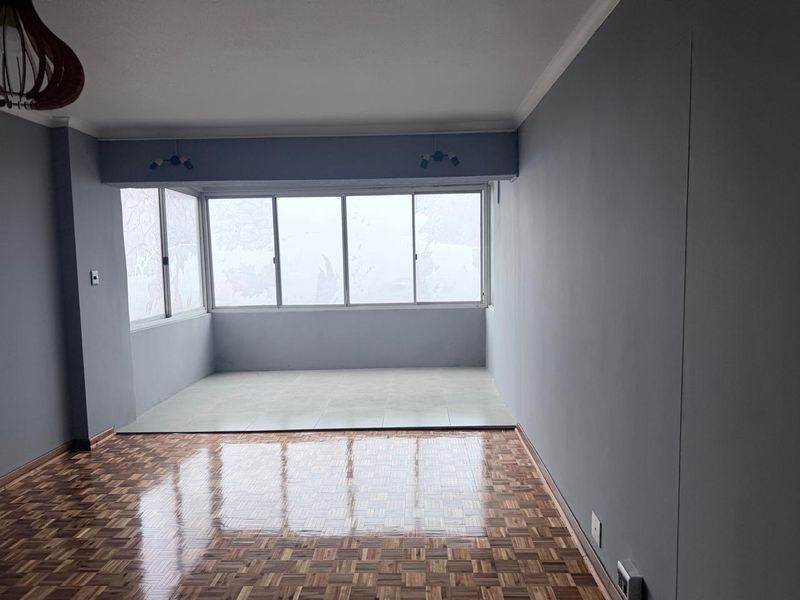 Breathtaking City & Harbour Views - Spacious Newly Renovated Apartment in Central - Photo 9
