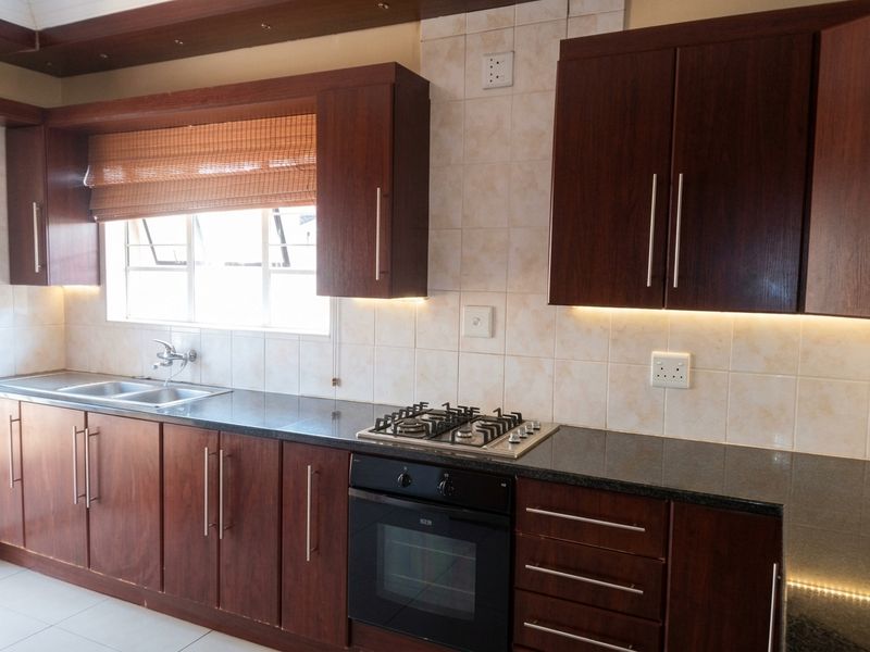 Top of the Range 60% Off-Grid Family Home To Rent - Photo 6