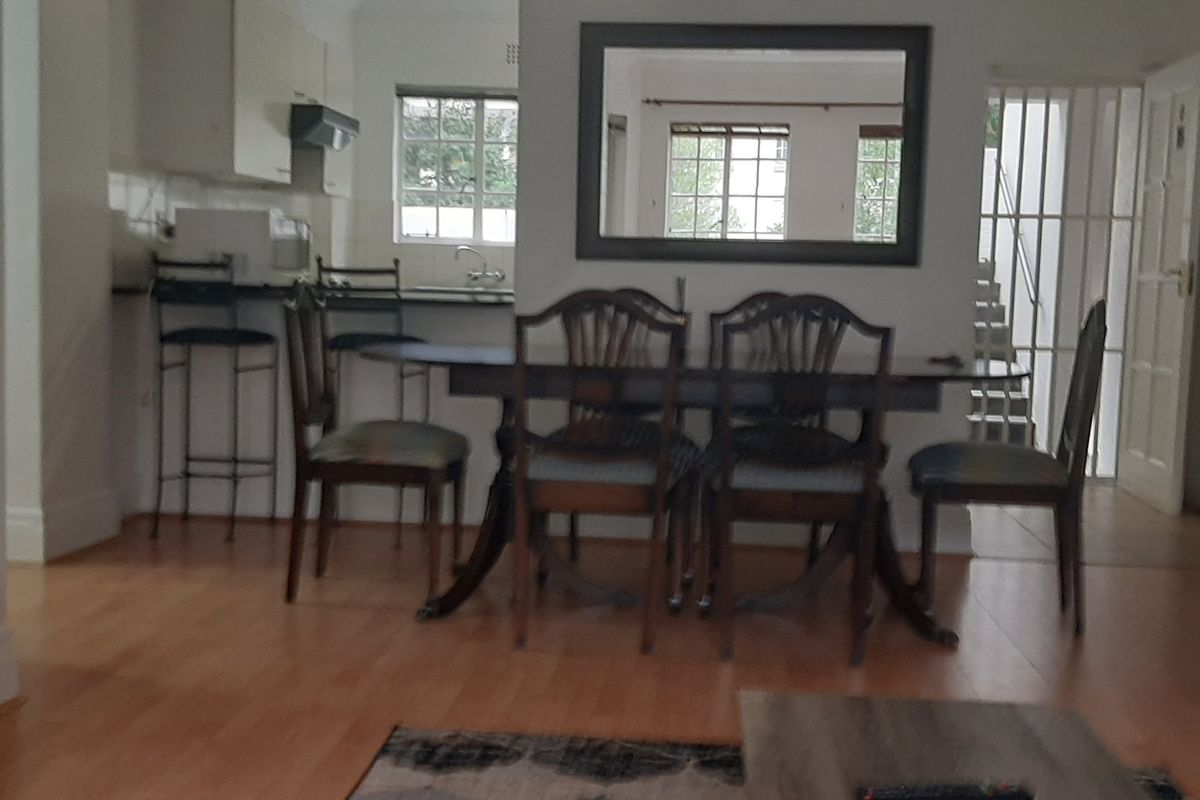 Spacious - 3 bedroom, 2 bathroom apartment to let in the heart of Morningside - Photo 4