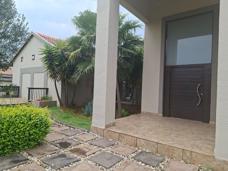 Luxury Estate Living inVanderbijlpark SE8 - Photo 8