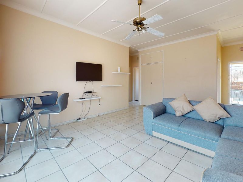 Perfect home not to be missed! - Photo 3