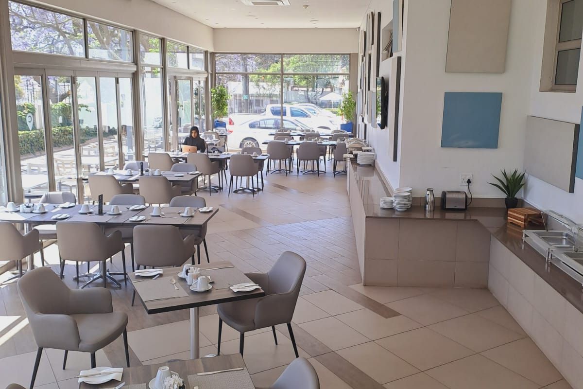 Fully Furnished To Let at The Capital Hotel and Apartments : Bachelor Unit R9,950 Monthly Rental - Photo 5