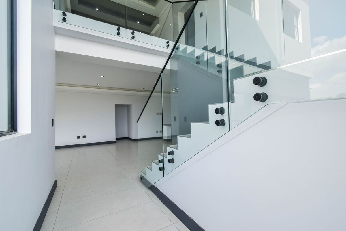 Luxury Corner-Stand Living in Fountainbrook Estate - Photo 5