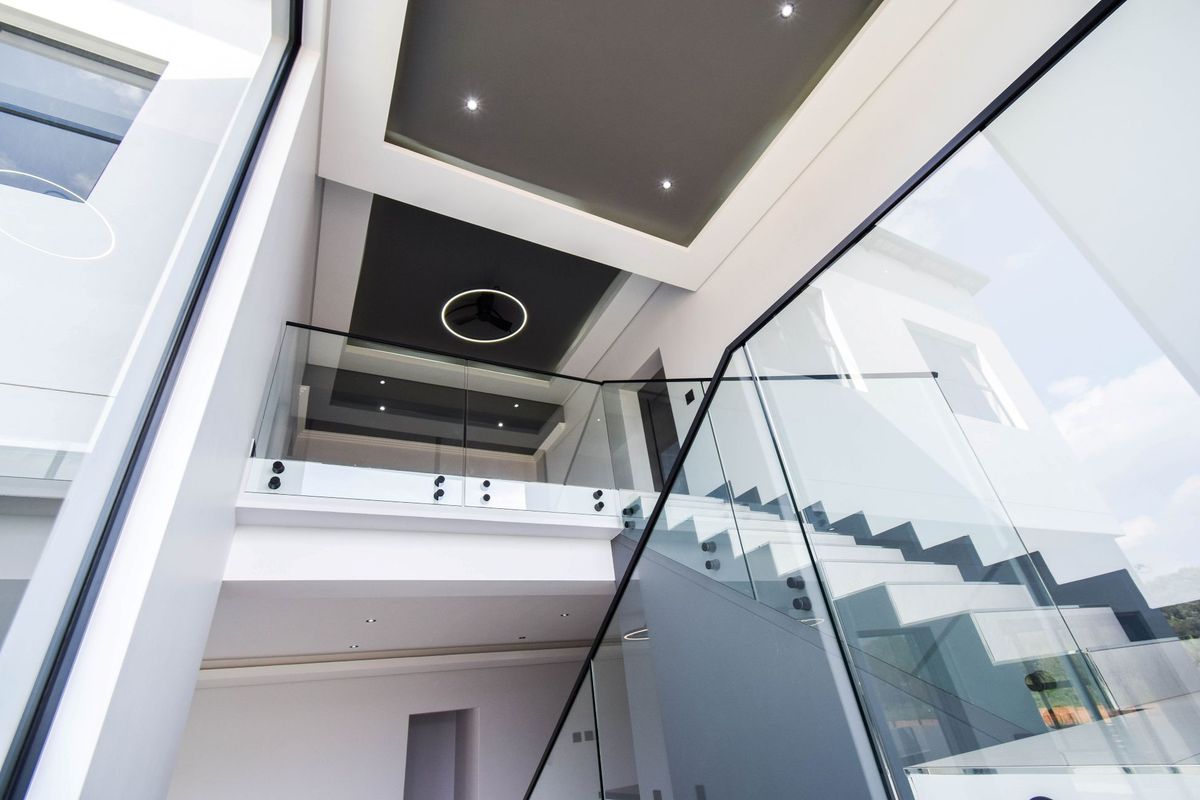 Luxury Corner-Stand Living in Fountainbrook Estate - Photo 4