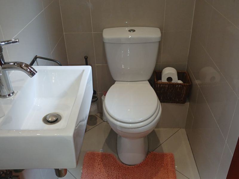 Modern cluster for sale in Lambton. - Photo 8