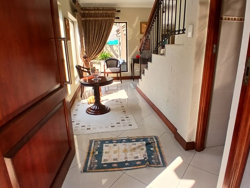 Modern cluster for sale in Lambton. - Photo 6