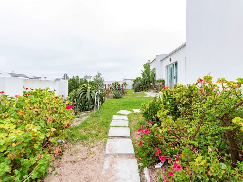 A Home Full of Potential in a Sought-After Atlantic Waves - Photo 4