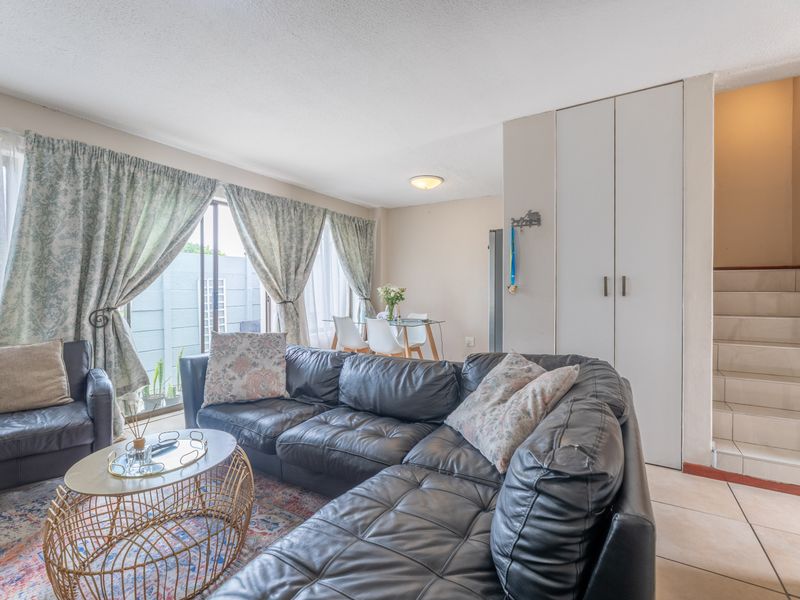 Lovely three bedrooms townhouse for sale in Parklands! - Photo 4
