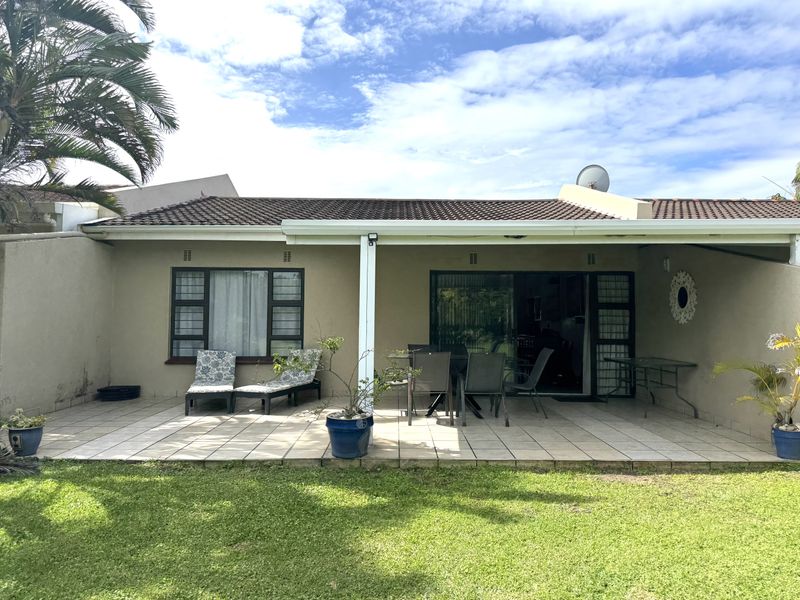 2 Bedroom Townhouse for Sale in Scottburgh - Photo 2