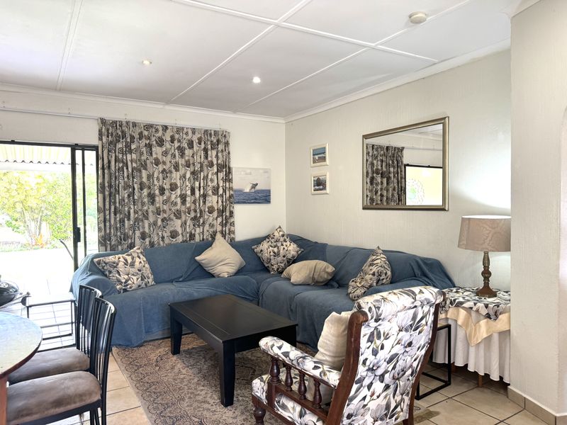2 Bedroom Townhouse for Sale in Scottburgh - Photo 9