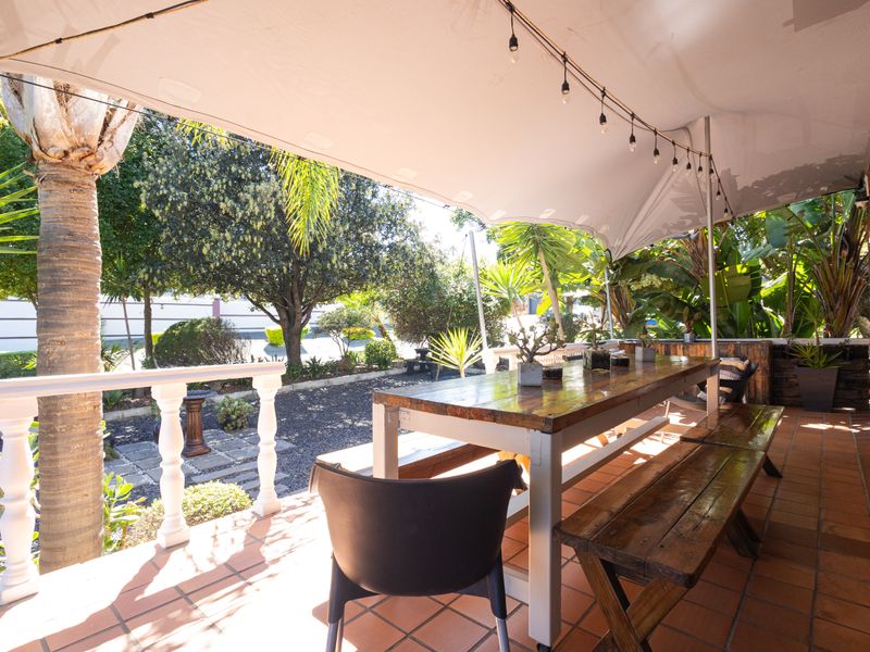Exceptional Guesthouse, Investment Opportunity & Spacious Family Home - Photo 8