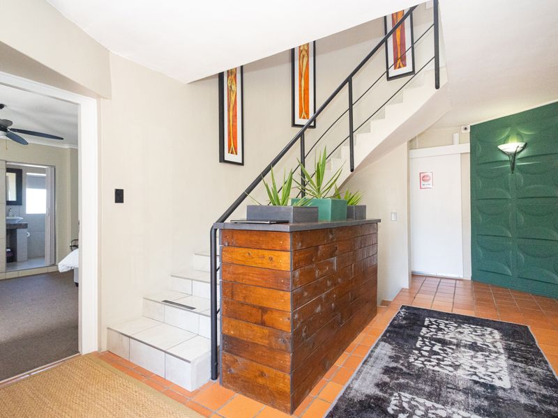 Exceptional Guesthouse, Investment Opportunity & Spacious Family Home - Photo 6