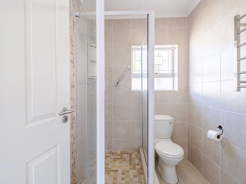 BLUEWATER BAY 3 BED 2 BATH TOWNHOUSE WITH GARAGE FOR RENT - Photo 10
