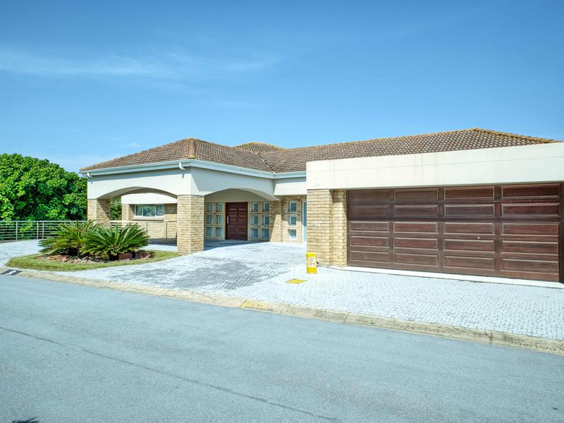 Magnificent 5-Bedroom Spacious Home with Breathtaking Sea Views in Blue Horizon Bay - Photo 4