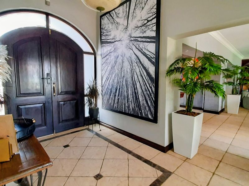 DAM-FRONT LIVING WITH ESTABLISHED LEISURE RENTAL INCOME | A FAMILY HOME & INVESTMENT OPPORTUNITY - Photo 3