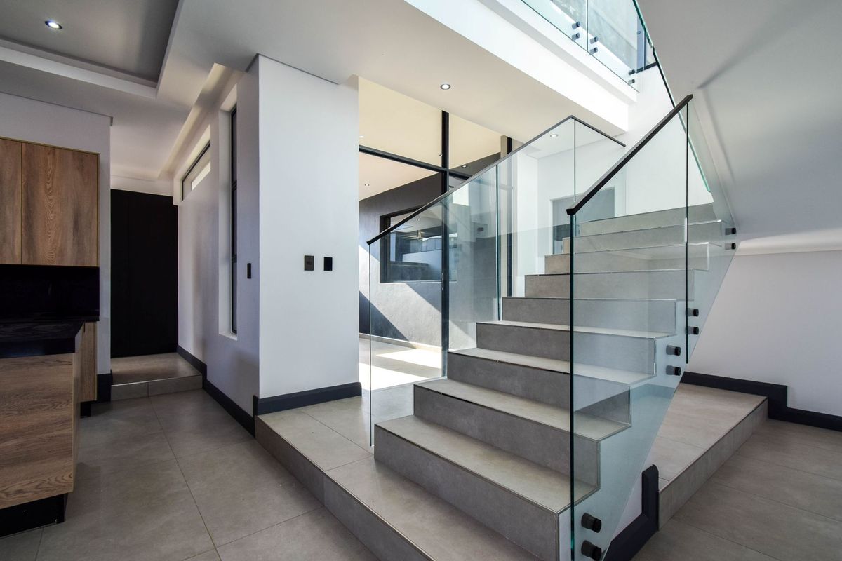 Stylish Double Story Family Home with Exceptional Entertaining Spaces - Photo 2