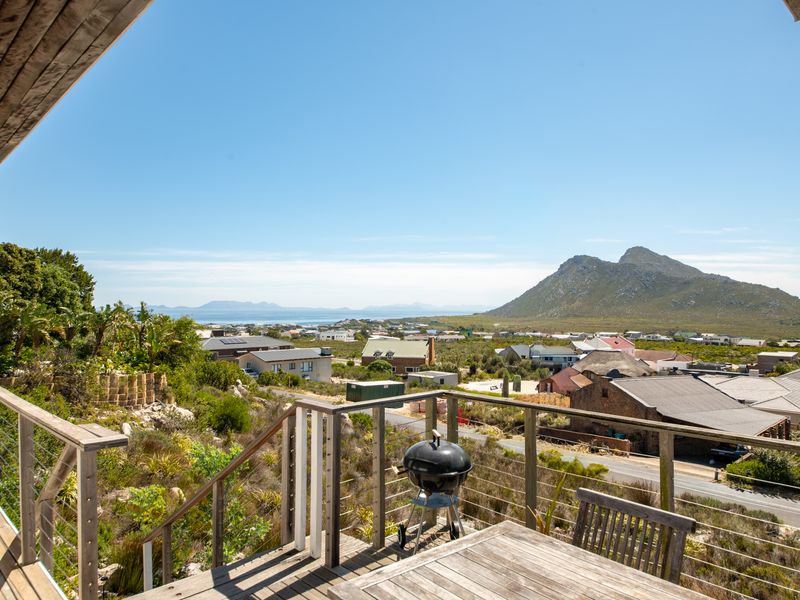 Architecturally Designed Pringle Bay Home for Sale with Extraordinary Mountain and Sea Views - Photo 2