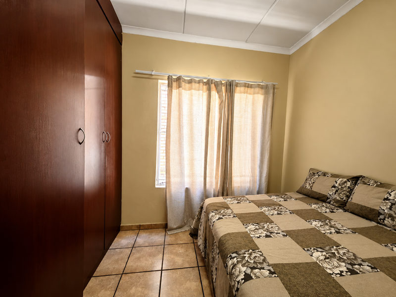 Spacious Style & Braai-Time Bliss – Your Perfect Apartment Awaits - Photo 8