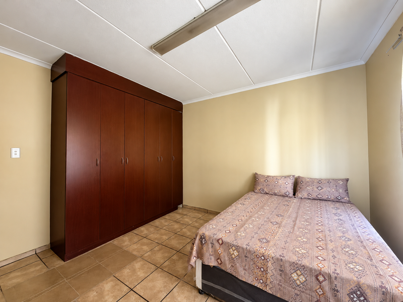 Spacious Style & Braai-Time Bliss – Your Perfect Apartment Awaits - Photo 7