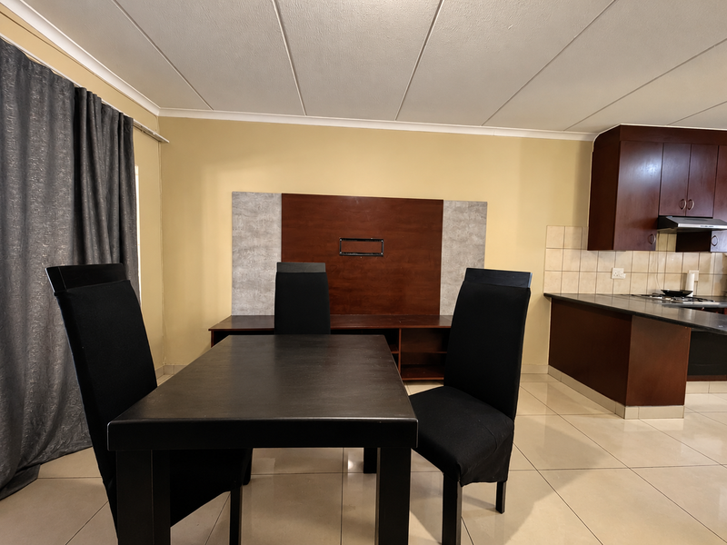 Spacious Style & Braai-Time Bliss – Your Perfect Apartment Awaits - Photo 2