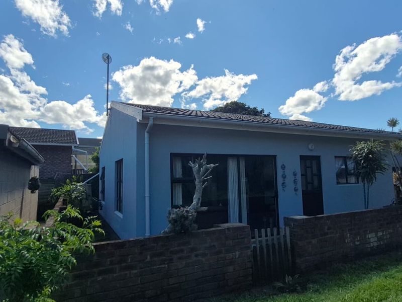 Modern 2 Bedroom Home - Photo 4