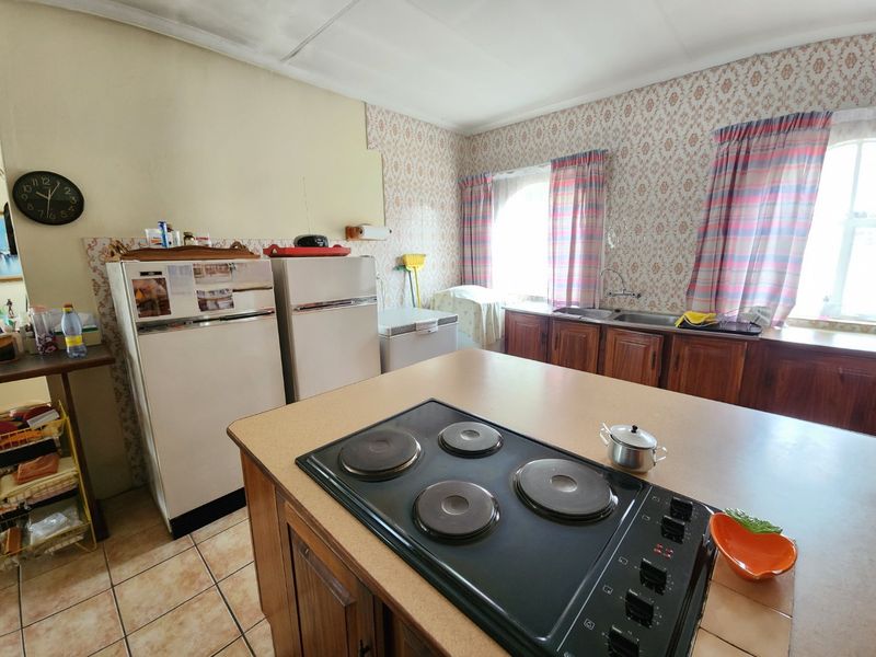 Fantastic Family Home Offering Space, Comfort and Convenience - Photo 10