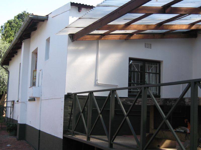Beautiful Family Home for sale in the Popular Moot Area - Photo 3