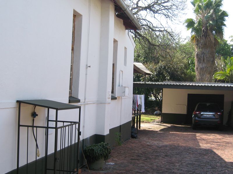 Beautiful Family Home for sale in the Popular Moot Area - Photo 4