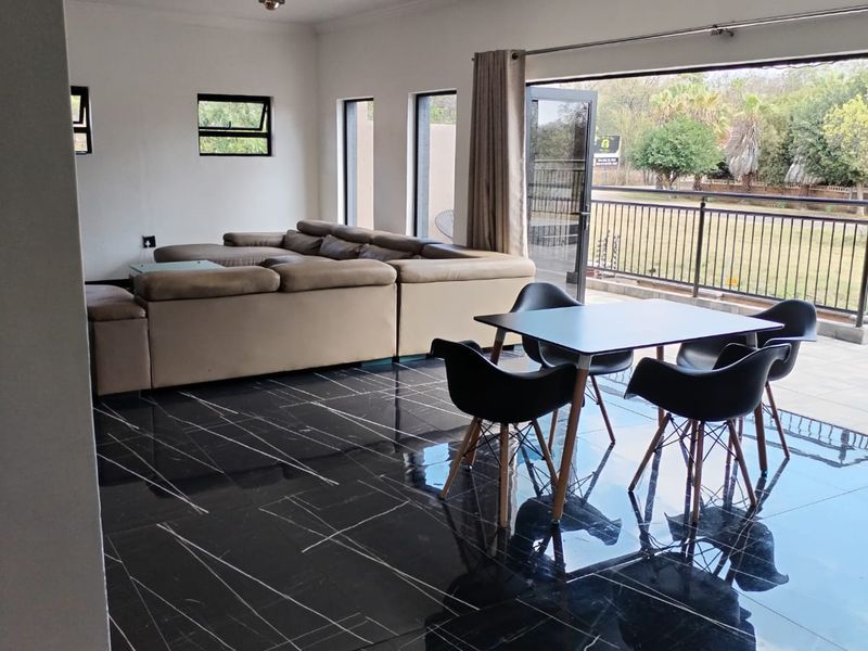 Luxury living in sought after estate in Theresapark - Photo 3