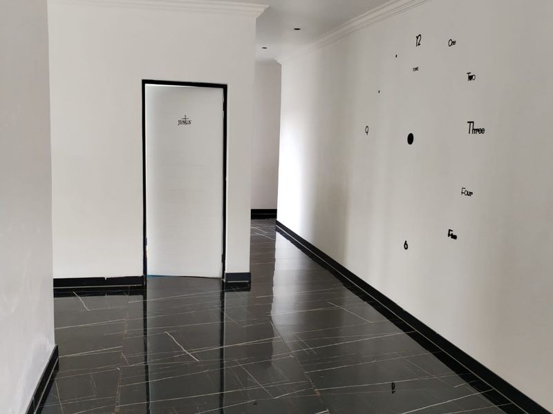 Luxury living in sought after estate in Theresapark - Photo 4