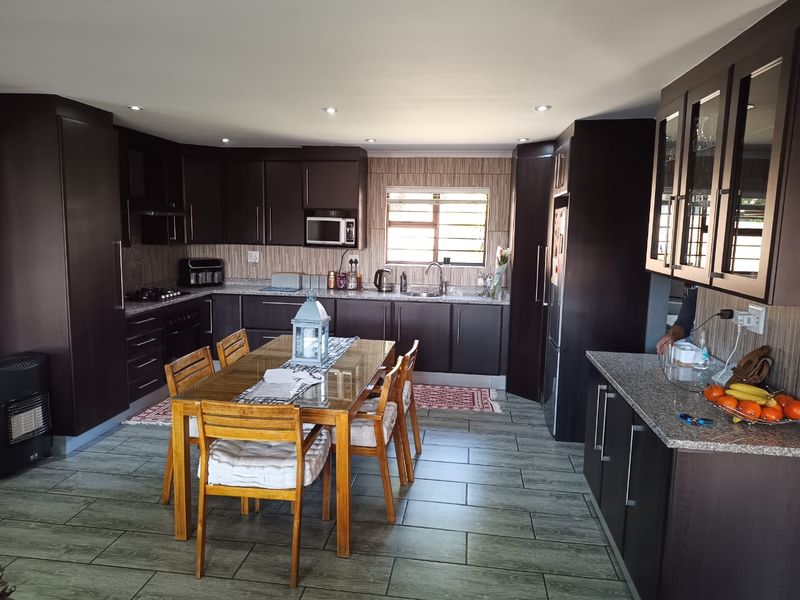 🏡 STUNNING 3-BEDROOM FAMILY HOME FOR SALE IN ELANDSPARK - Photo 4