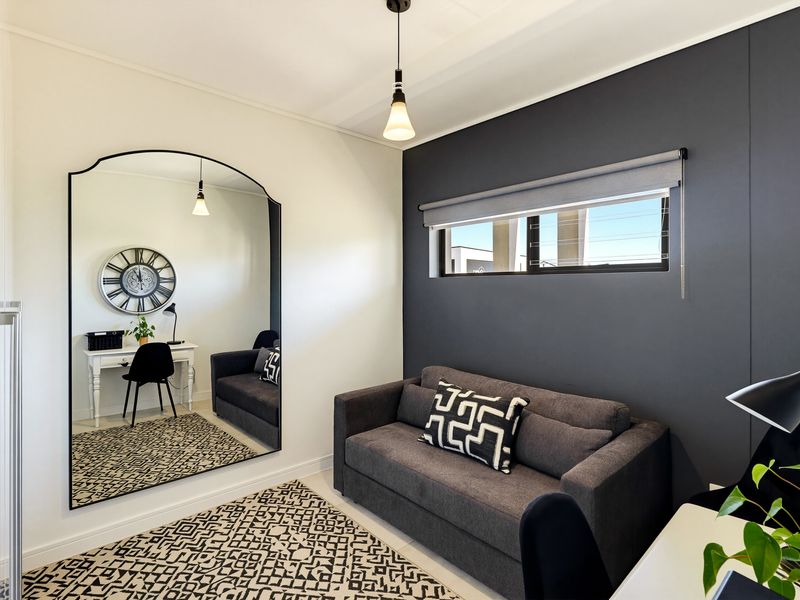 Beautifully Positioned 3-Bedroom Apartment in Paardevlei - Photo 8