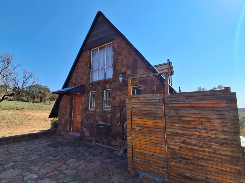 Charming 2-bedroom house for sale in Utopia, Rustenburg—perfect for families or investors! - Photo 9