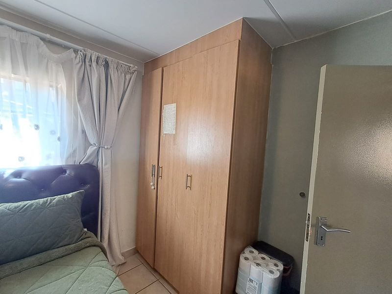 2BEDROOM GROUND-FLOOR APARTMENT - Photo 10