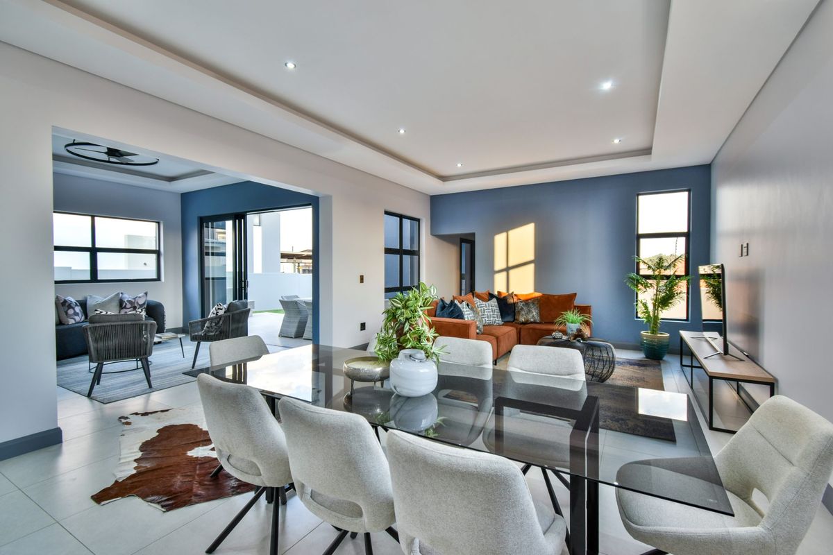 Elegant Family Living with Seamless Indoor-Outdoor Flow - Photo 2