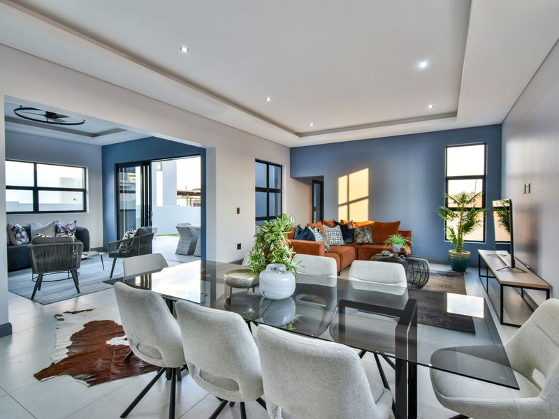 Elegant Family Living with Seamless Indoor-Outdoor Flow - Photo 2