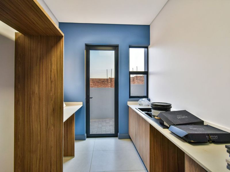 Elegant Family Living with Seamless Indoor-Outdoor Flow - Photo 9